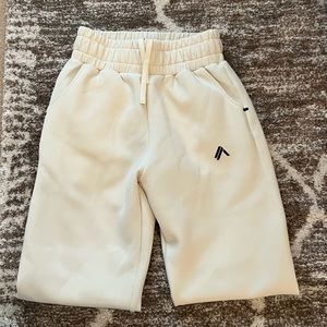 Alphalete ELMTS Cuffed Jogger Cream NEW